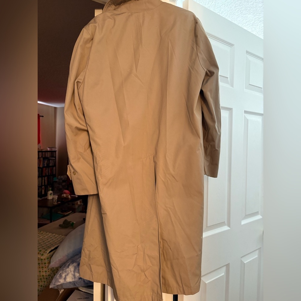 London Fog Men's Tan Trench Coat - Picture 12 of 14